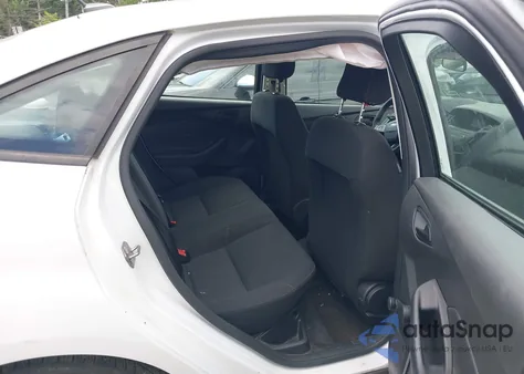 2018 Ford Focus S from USA, damaged, VIN 1FADP3E27JL283964